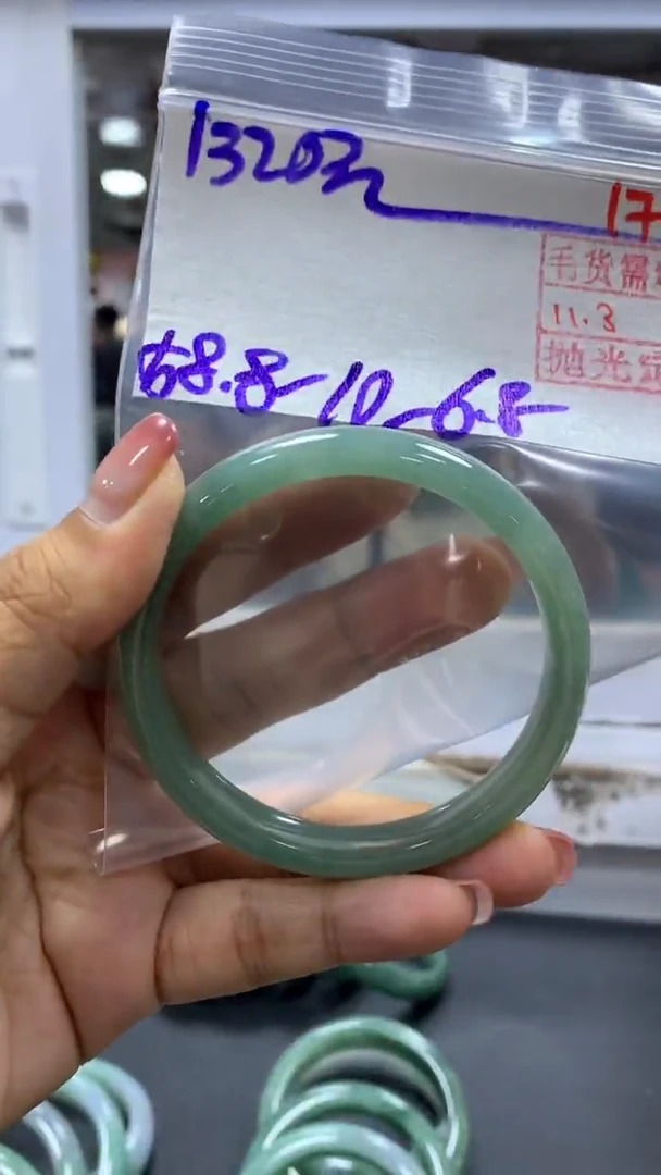 未镶嵌定制翡翠毛货需精细抛光+拍一发一+17