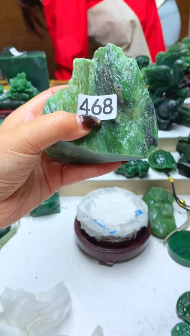 未镶嵌和田玉摆件1