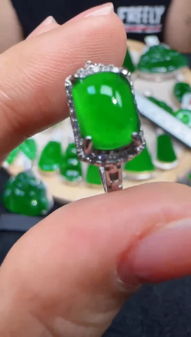 未镶嵌定制翡翠翡翠戒指7