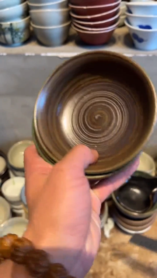 【闪购商品】瓷片251，2只棕刷釉螺纹反边小碗