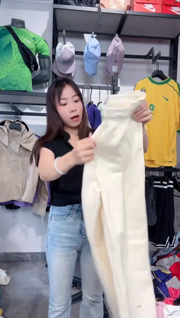 1154 编码 瑕疵款直播间过款为准 尺码
