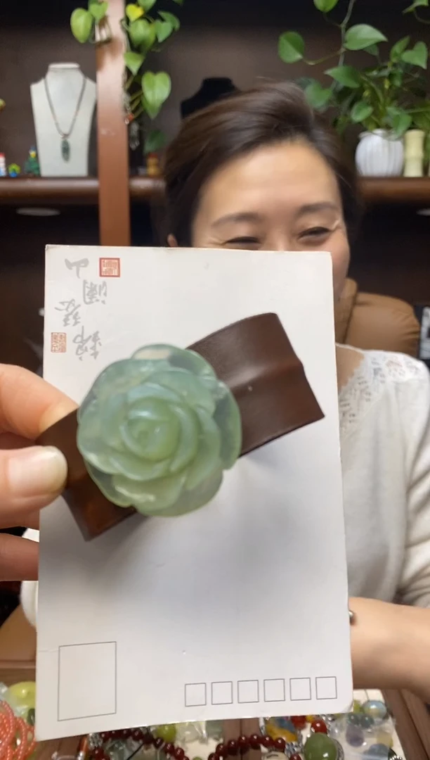 未镶嵌岫玉手链.