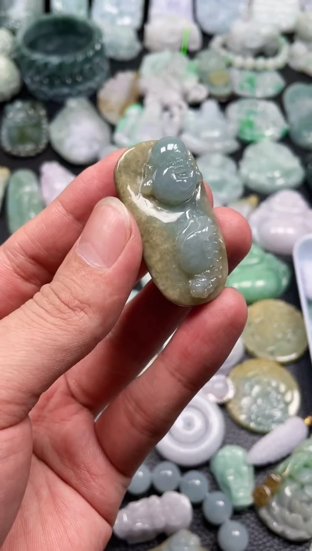 翡翠未镶嵌颈饰天然翡翠a货
