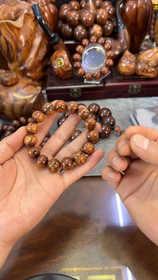 【闪购商品】黄花梨/降香黄檀手串/手链海南黄花梨1.5叉纹对眼手串