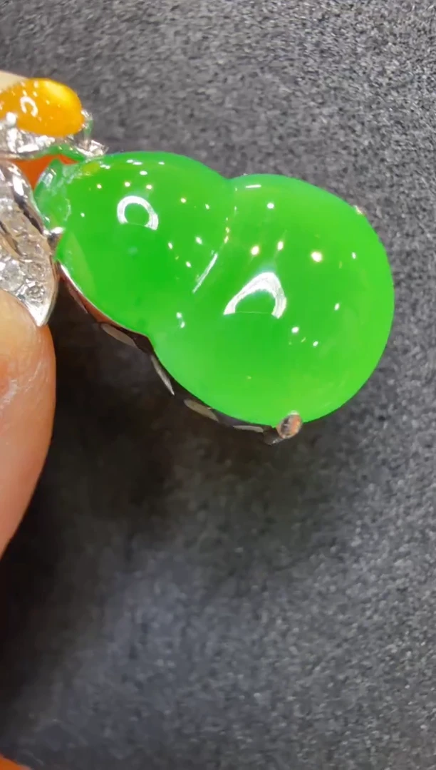 吊坠(不含链)18K金镶嵌翡翠多样性团购发一件