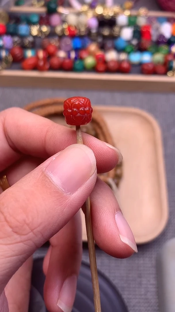未镶嵌配饰南红玛瑙并蒂莲卡10mm 单个发