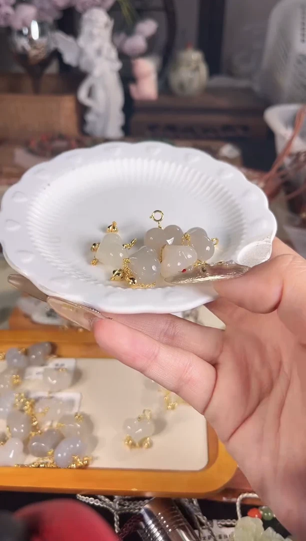 吊坠(不含链)银S925镶嵌和田玉藕粉多样性发其一