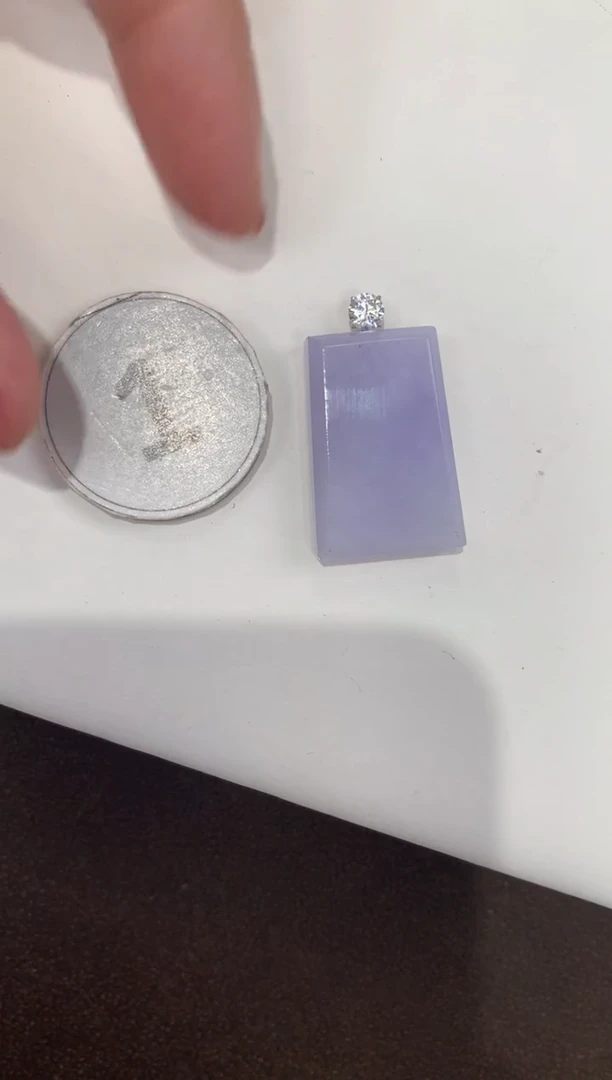 颈饰18K金镶嵌翡翠天然缅甸a货翡翠