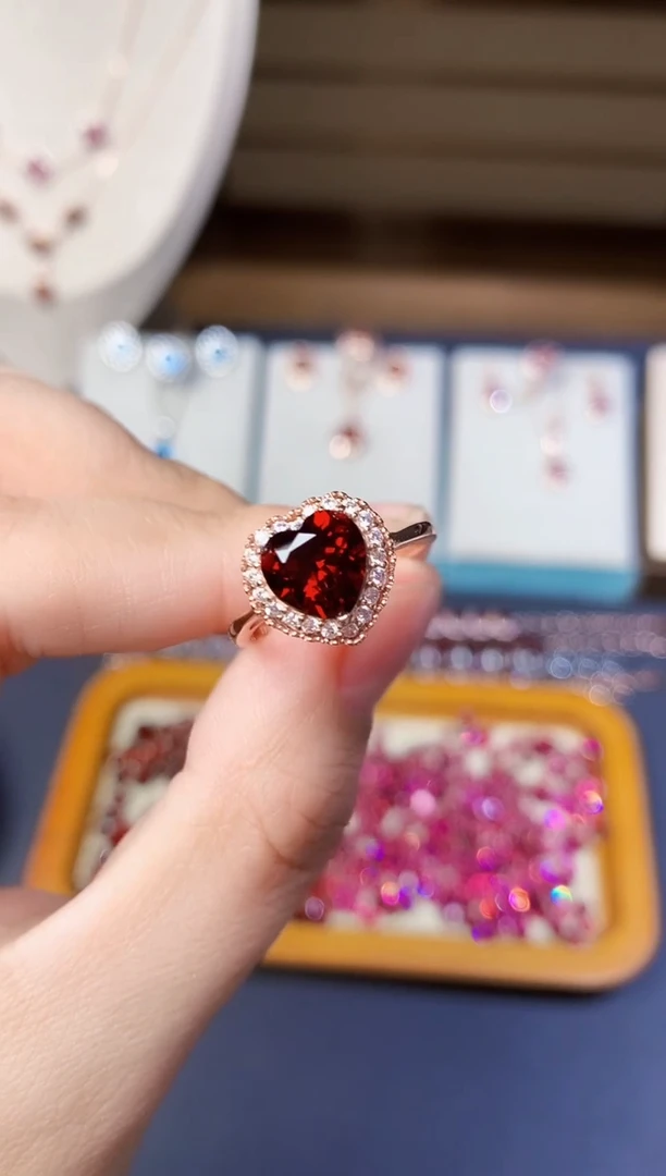 银S925镶嵌戒指石榴石天然