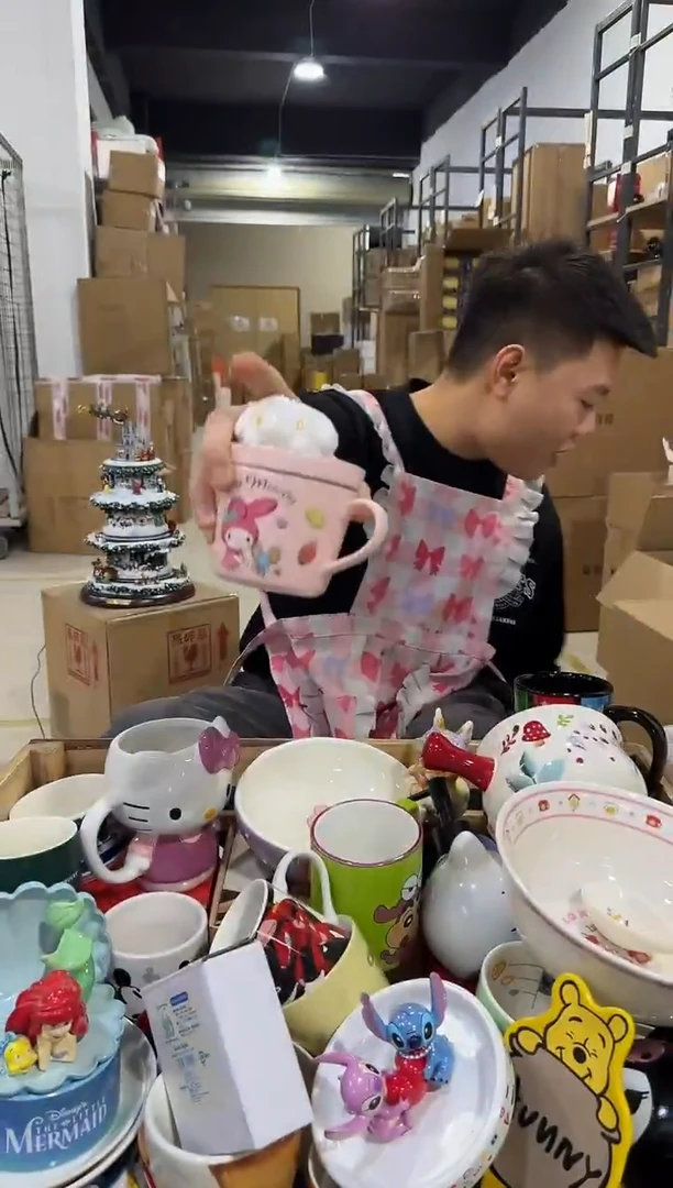 瓷片美乐蒂甜品带盖杯