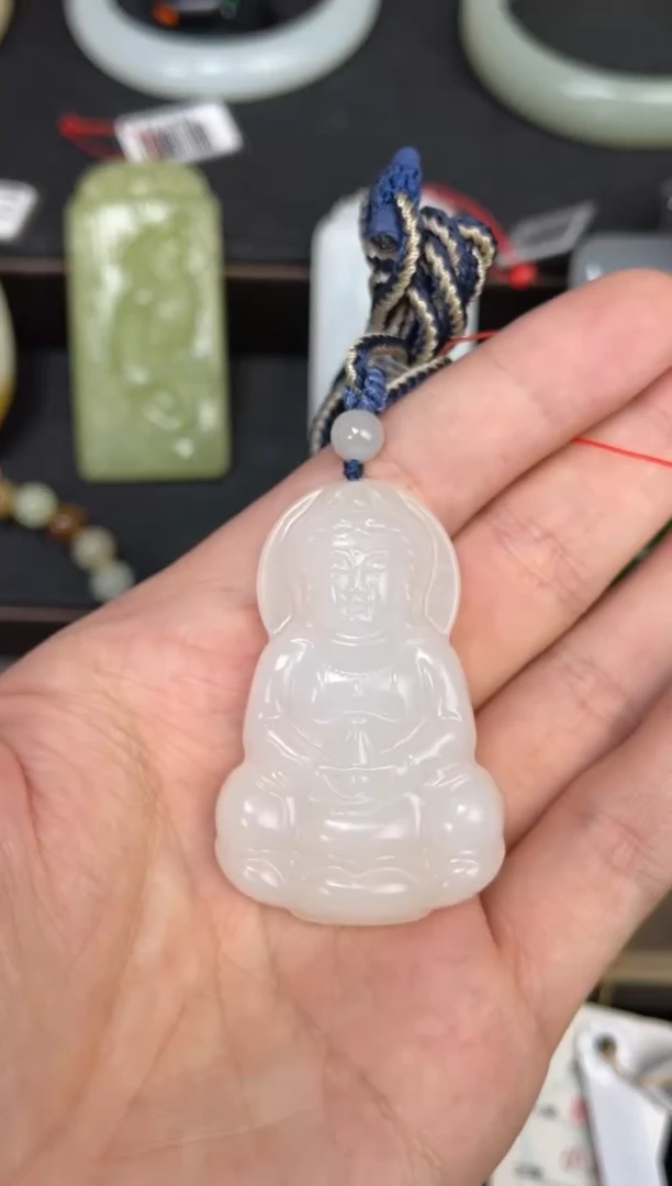 吊坠(不含链)未镶嵌和田玉青海野牛沟 观音9012351