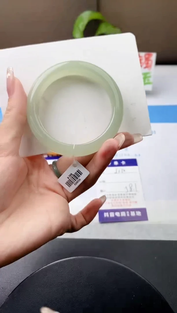 未镶嵌手镯石英质玉j150-DB多样性发货58+