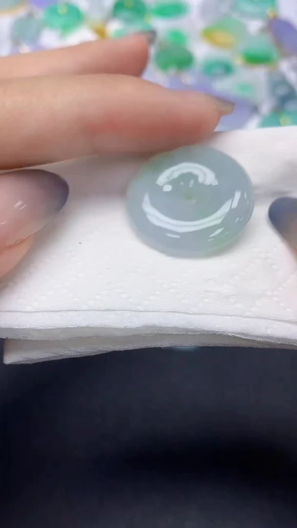 翡翠未镶嵌颈饰天然缅甸a货翡翠