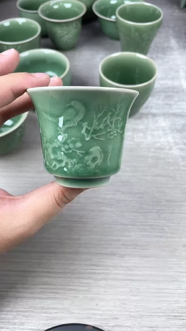 青瓷仓储福利清仓喜上眉梢