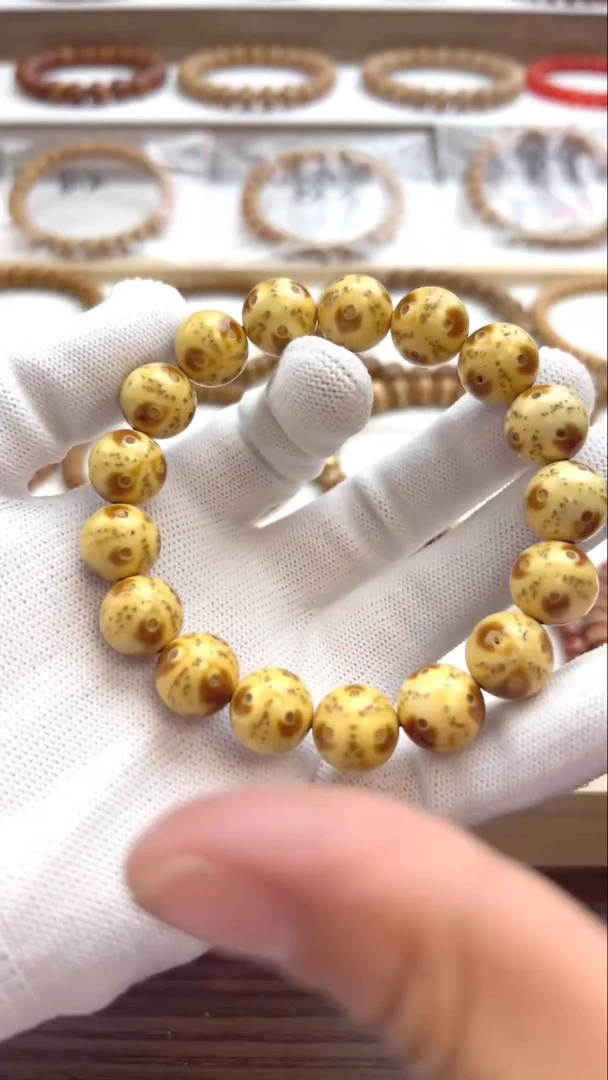 【闪购商品】紫金鼠手串尺寸13左右原皮原色火焰纹熊猫鼠