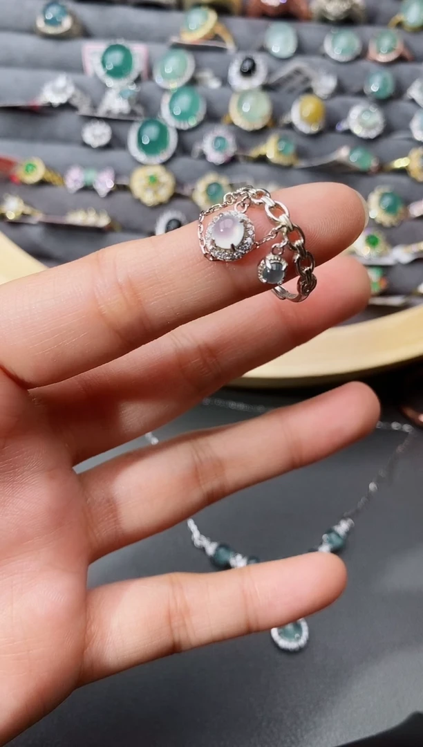 【闪购商品】翡翠戒指银S925镶嵌瑞丽市颜玉珠宝