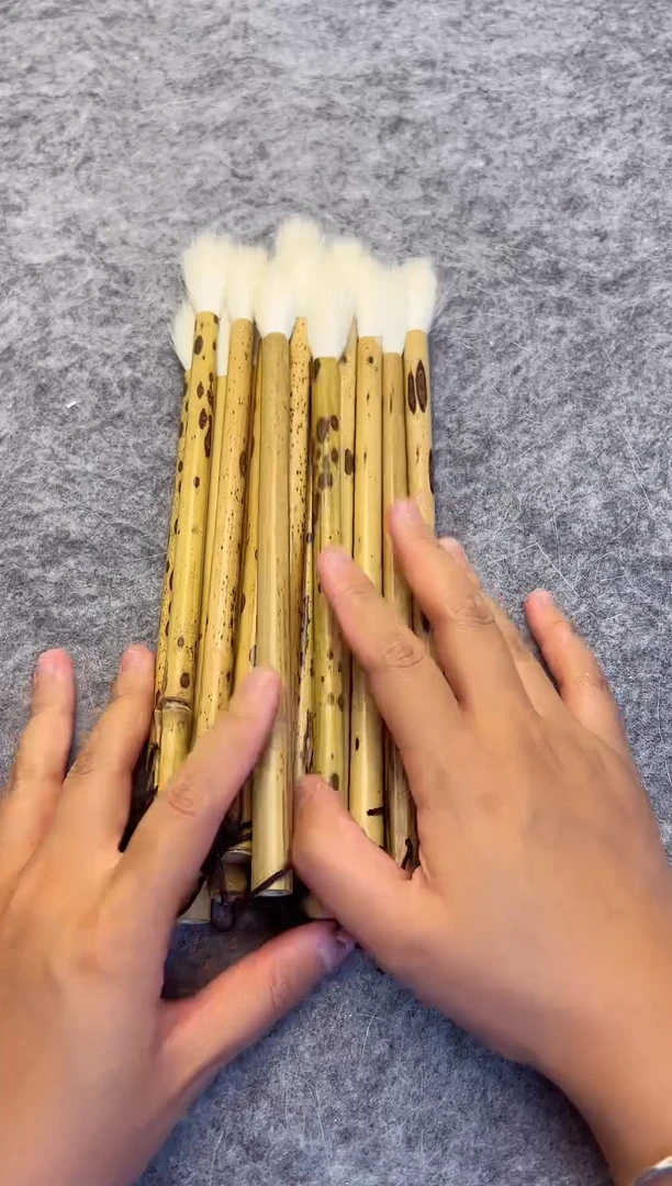出锋2.0cm左右 羊毫小楷 1支 金属杆