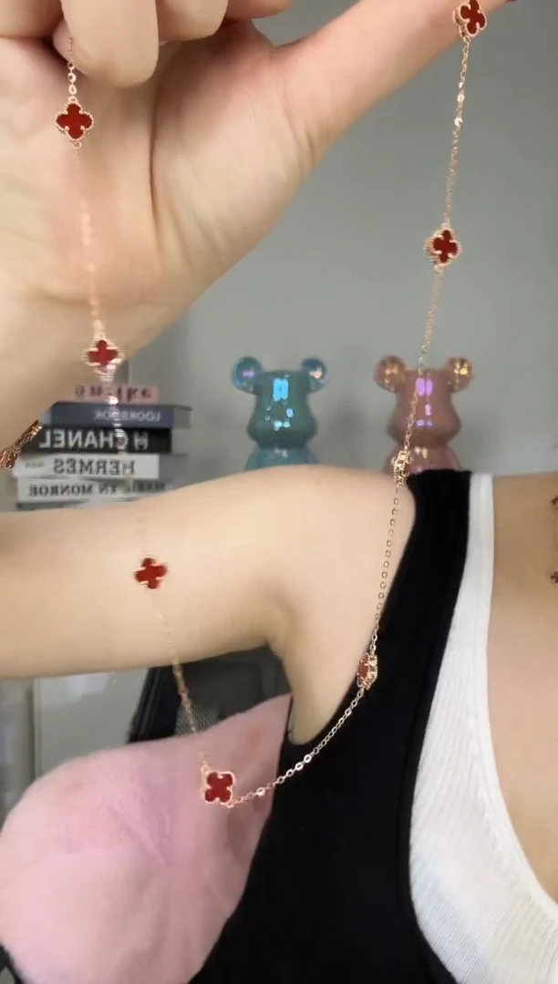 18K金镶嵌颈饰玛瑙/玉髓项链