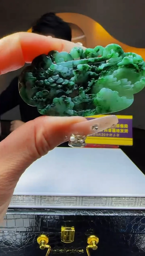 【闪购商品】定制翡翠未镶嵌Q03245翡翠毛货