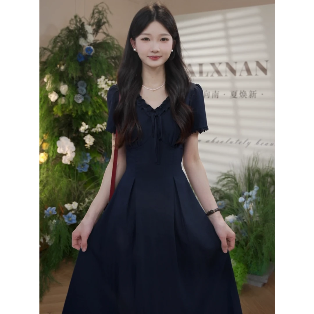 鹿向南「星蓝序曲」法式气质女夏季新款极简风纯色显瘦收腰连衣裙