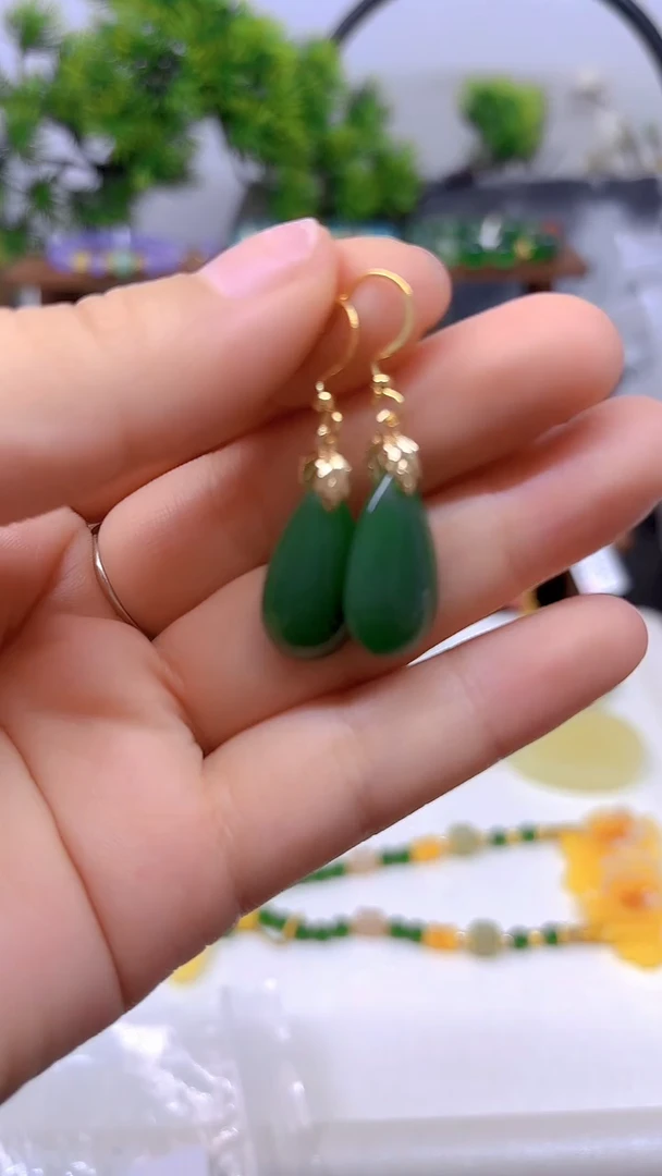 和田玉（碧玉）14K金镶嵌耳饰E92