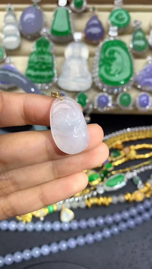 翡翠18K金镶嵌颈饰42-中国好珍宝