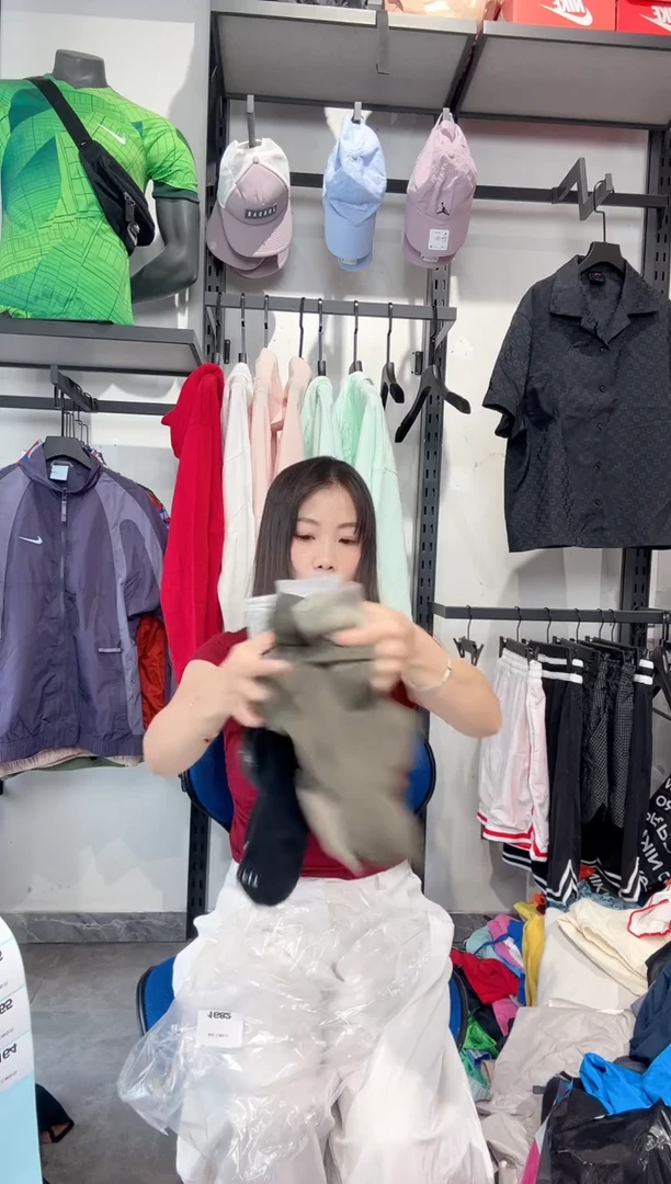 1164编码 瑕疵款直播间过款为准 尺码袜子