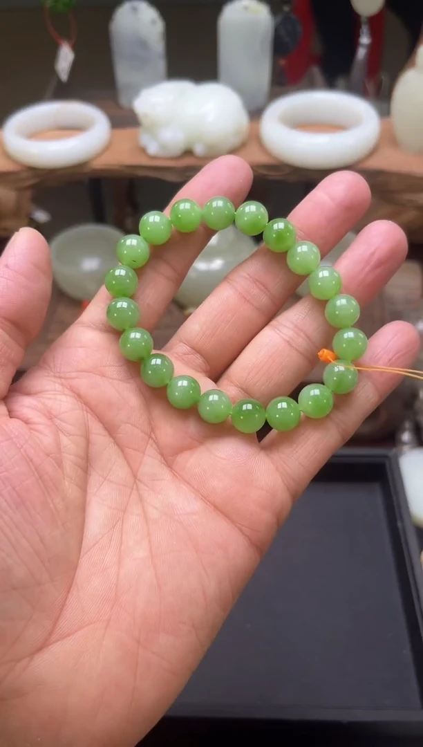 【闪购商品】和田玉手串未镶嵌卡10乌兰海苹果绿圆珠9003097