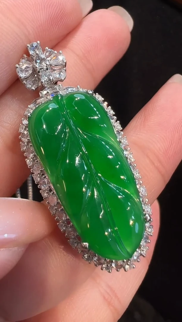 吊坠(不含链)18K金镶嵌翡翠AL6吊坠