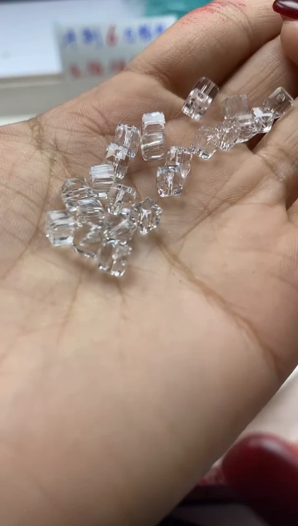 【闪购商品】水晶颈饰未镶嵌w2174白水晶小方块4*4mm*50颗