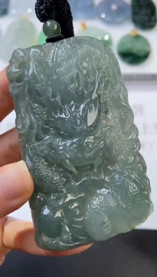 未镶嵌挂件翡翠376519  多人