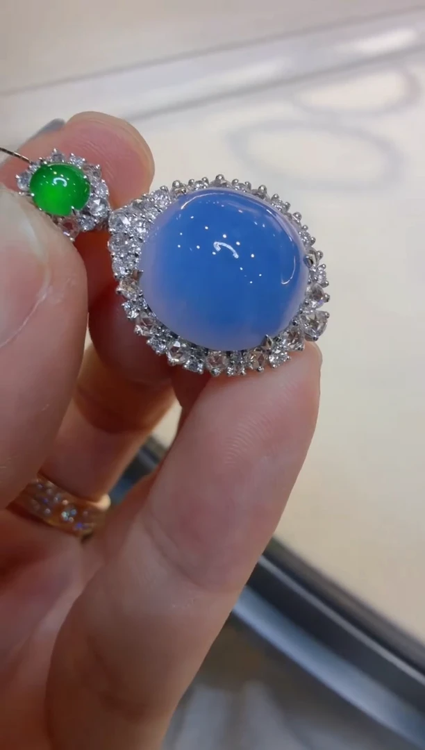 吊坠(不含链)18K金镶嵌翡翠多样性团购发一件