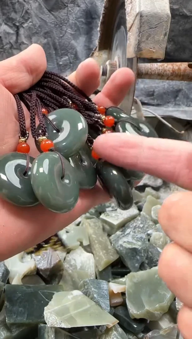 和田玉未镶嵌颈饰吊坠多样性拍一发一件