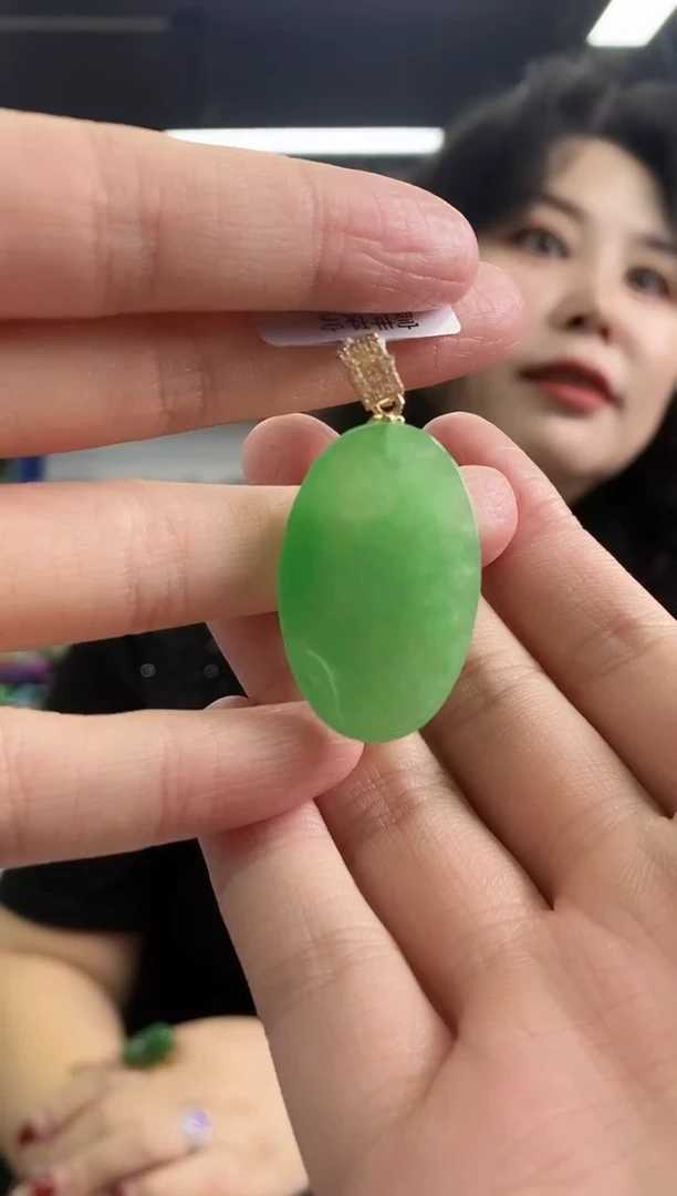 翡翠未镶嵌吊坠(不含链)多样性发其一颜色微差