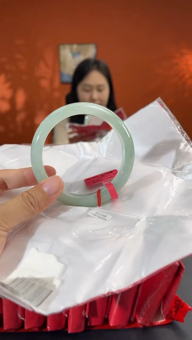 未镶嵌手镯翡翠60