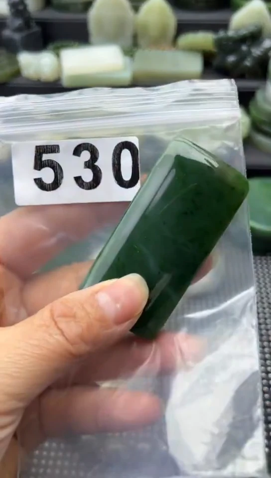 未镶嵌和田玉珠宝半成品牌子