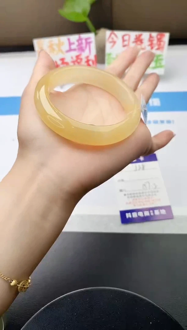 未镶嵌手镯石英质玉j38-HB多样性发货57+