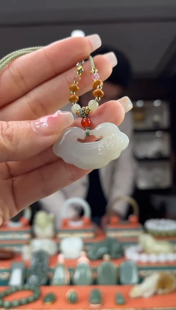 【闪购商品】和田玉颈饰未镶嵌佩佩