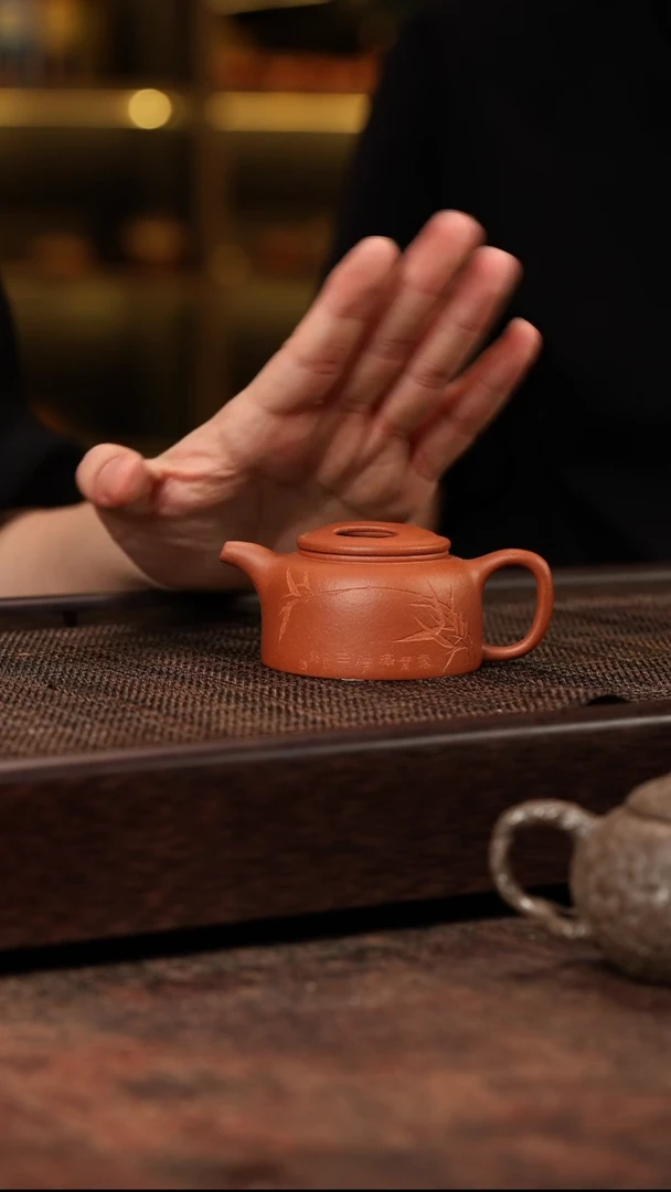 茶壶紫砂野山红泥牛盖莲子