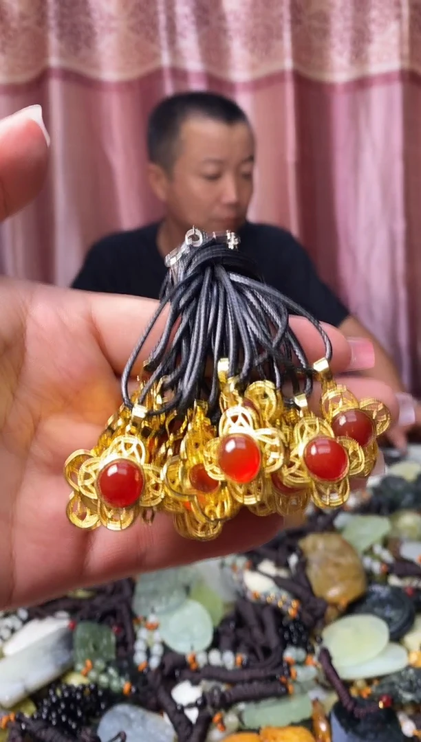 玛瑙/玉髓颈饰合金 多样性发货其一件