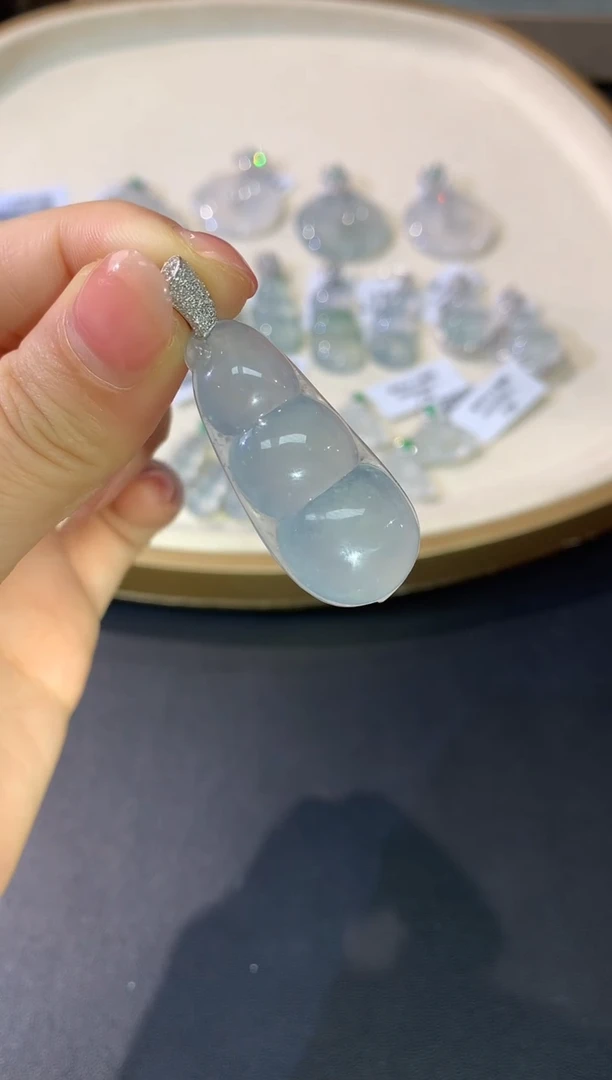 吊坠(不含链)18K金镶嵌翡翠A79|13800