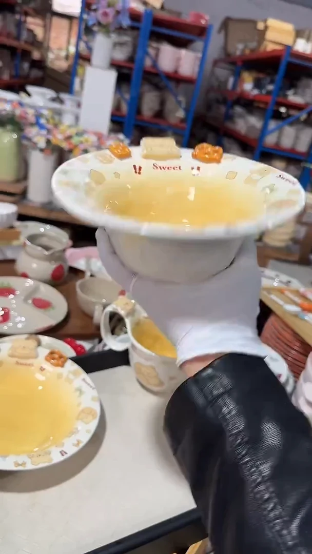 陶瓷深碗 小熊 微瑕凑满20元包邮