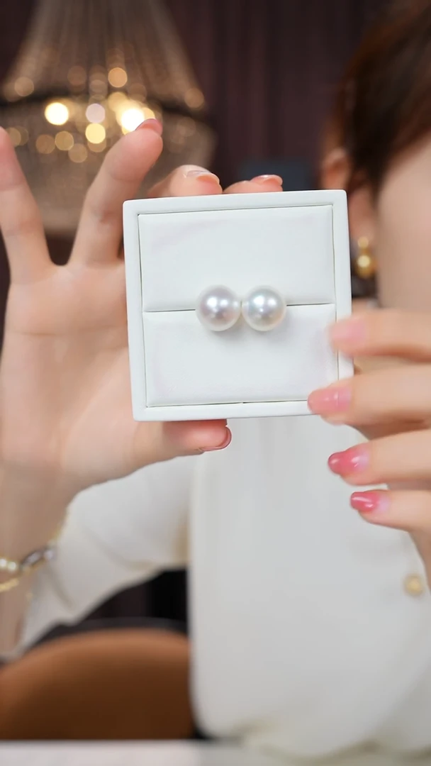 18K金镶嵌耳钉海水珍珠澳白13-14mm