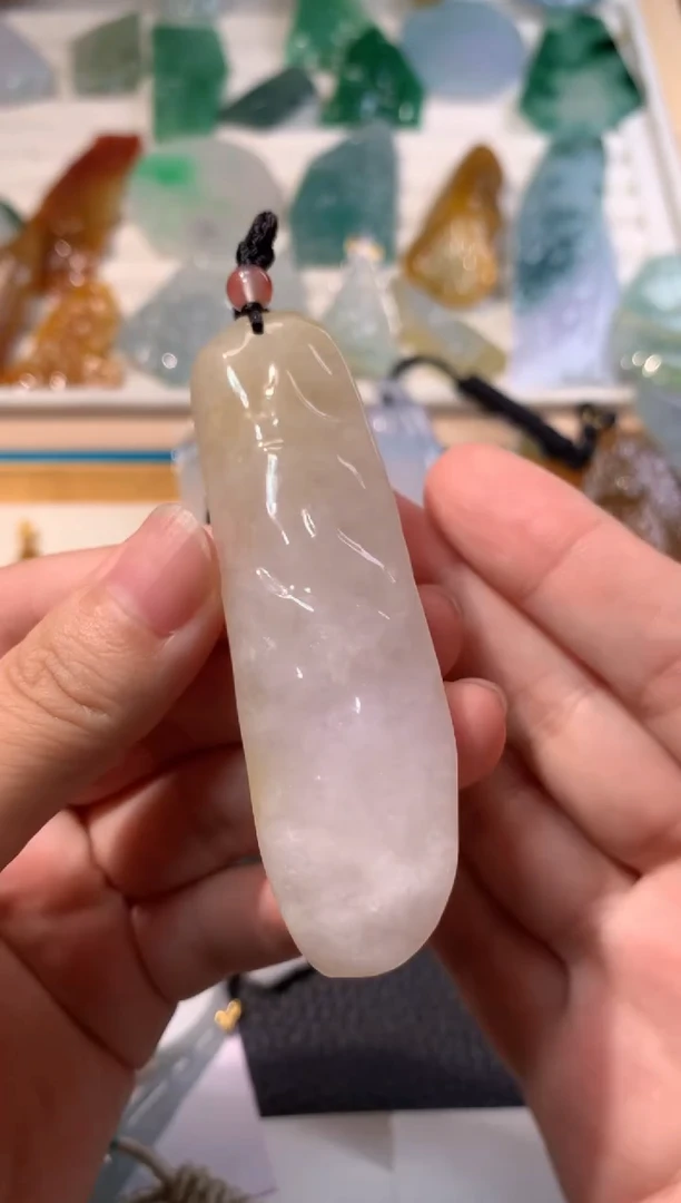 吊坠(不含链)未镶嵌翡翠吊坠