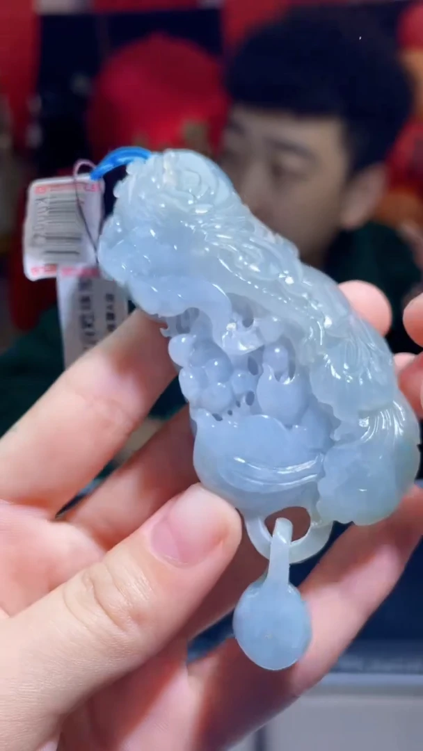 【闪购商品】翡翠吊坠(不含链)未镶嵌Q86