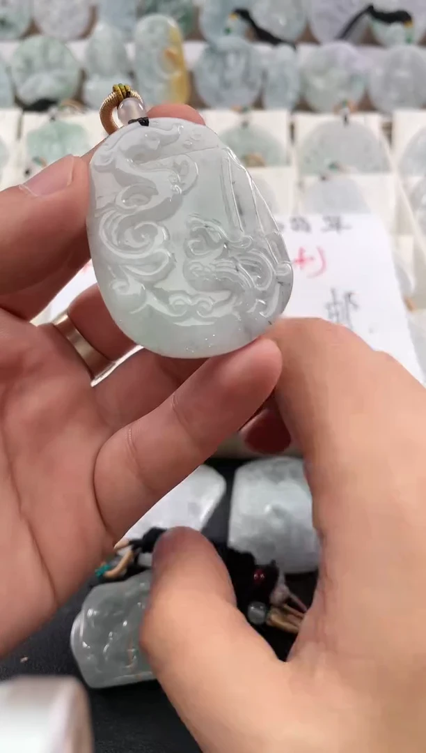 颈饰未镶嵌翡翠26/01/03/66