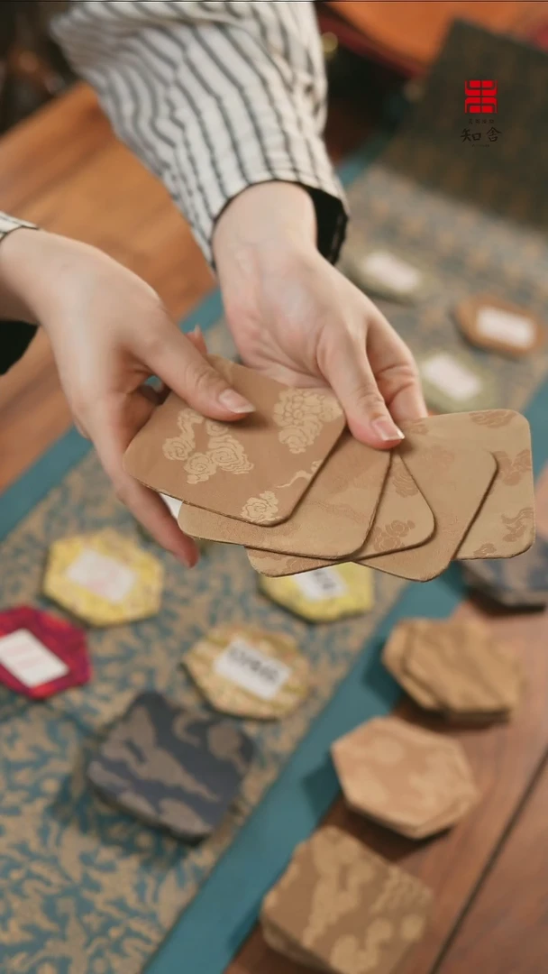 【闪购商品】浅色茶杯垫..........