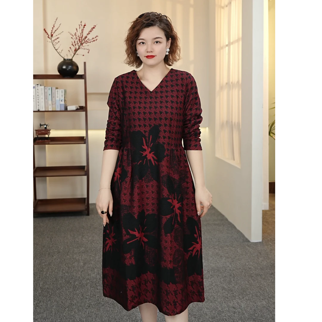 大码连衣裙春季新款长袖复古定位花妈妈装洋气时髦气质遮肉显瘦