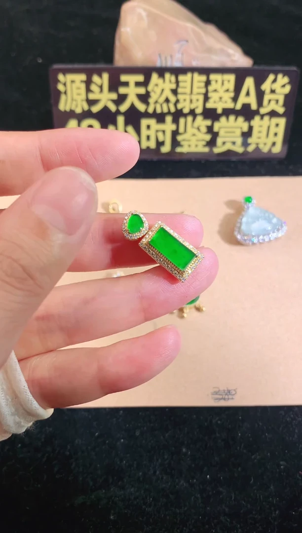 翡翠银S925镶嵌颈饰自家翡翠工厂一手货源