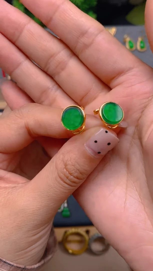 银S925镶嵌翡翠耳饰圆牌耳饰